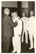 Cerimónia de condecoração do C/Almirante Sarmento Rodrigues com a medalha Vasco da Gama.