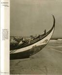 Praia da <span class="hilite">Caparica</span> - Embarcação tradicional meia-lua TR306L 